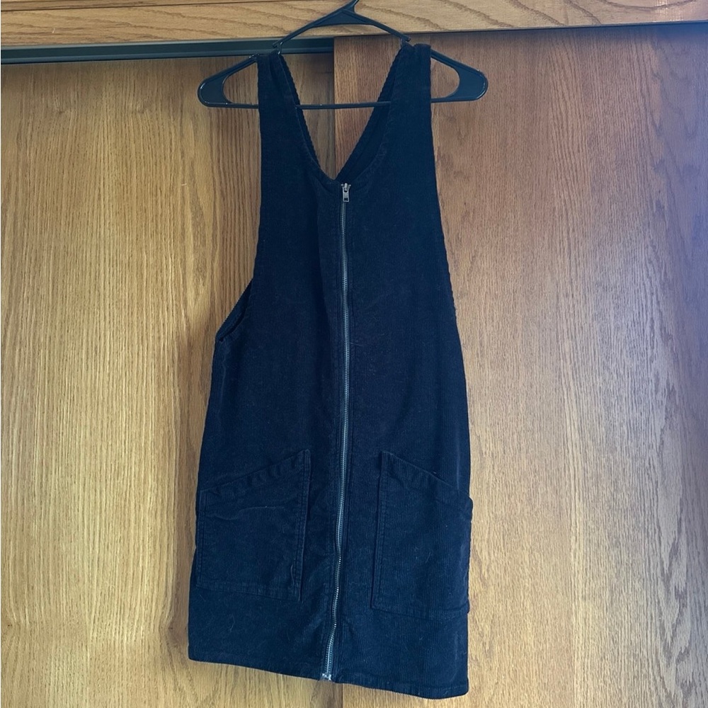 SO Black Sleeveless Jumper